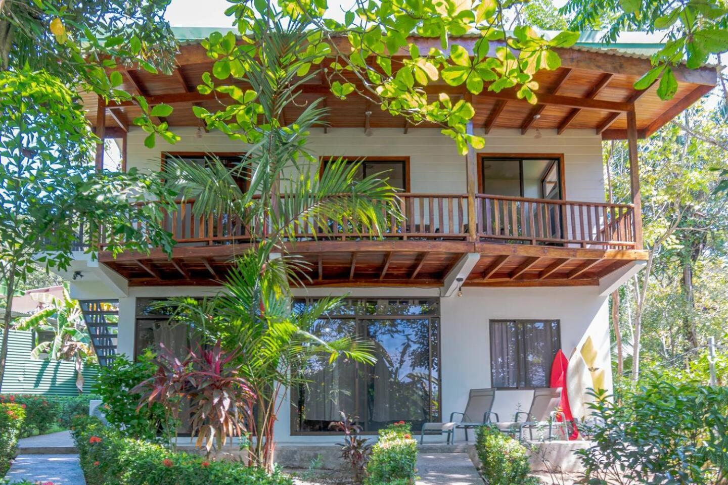 Surfside Apartments - Mal Pais Маль-Паіс Екстер'єр фото